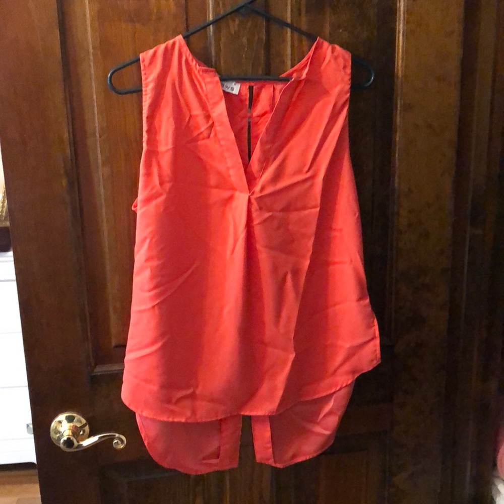 pink sleeveless tank